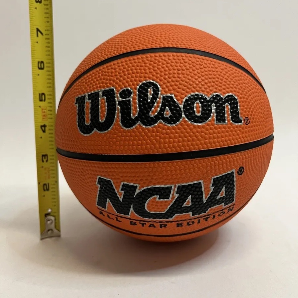 Mini Wilson NCAA basketball - Picture 2 of 4